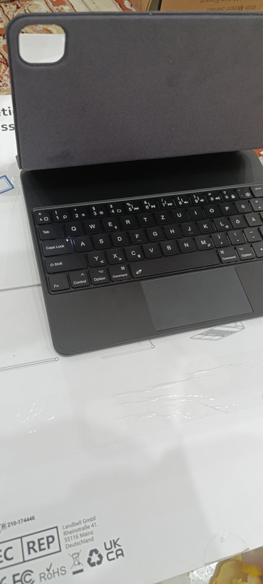 کیبورد وایرلس طرح اپل